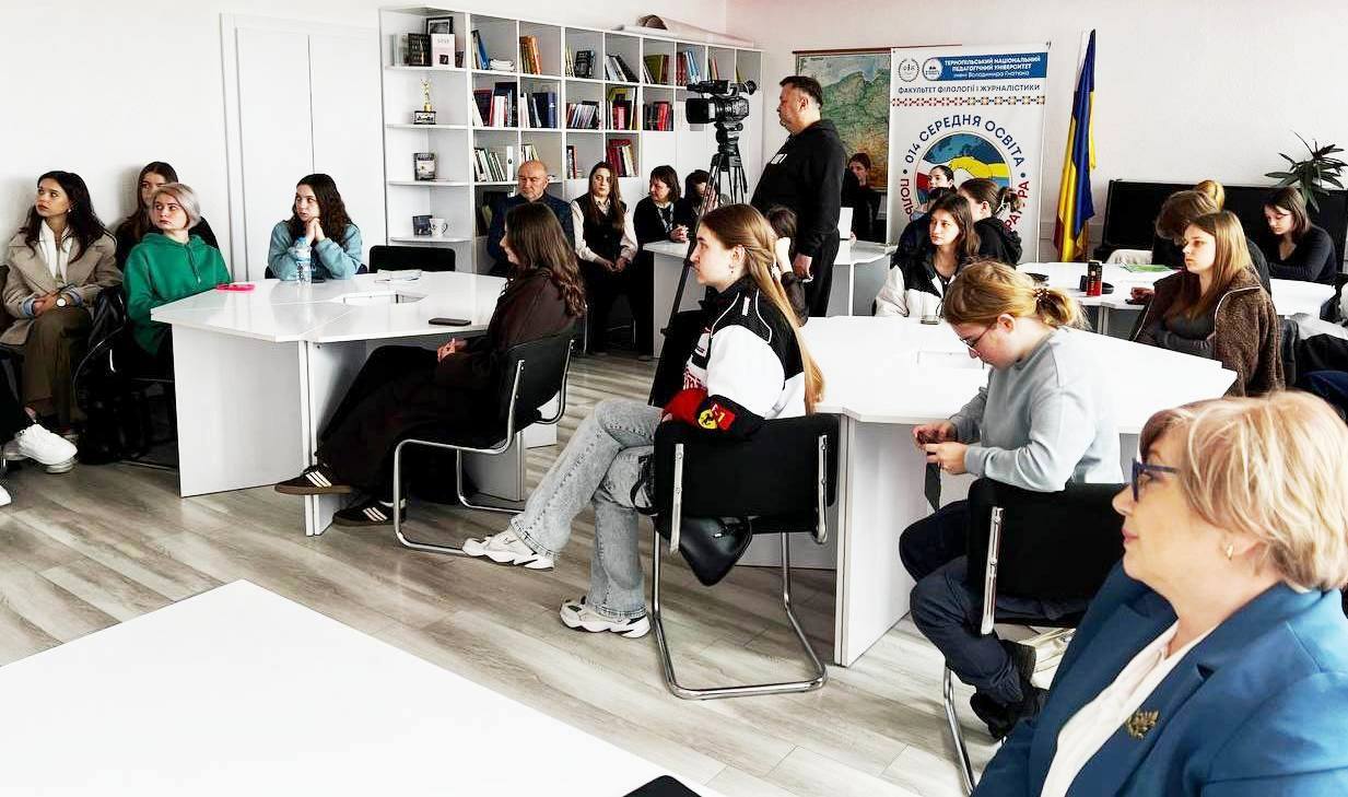 Учасники тренінгу із розслідувальної журналістики